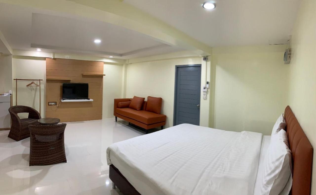 Petchsiri Room เพชรสิริรูม Ban Sai Mai エクステリア 写真