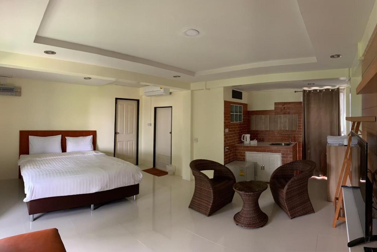 Petchsiri Room เพชรสิริรูม Ban Sai Mai エクステリア 写真
